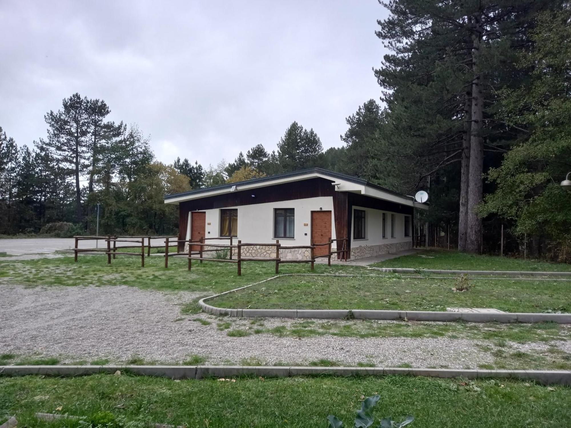 Chalet Lago Таверна Экстерьер фото